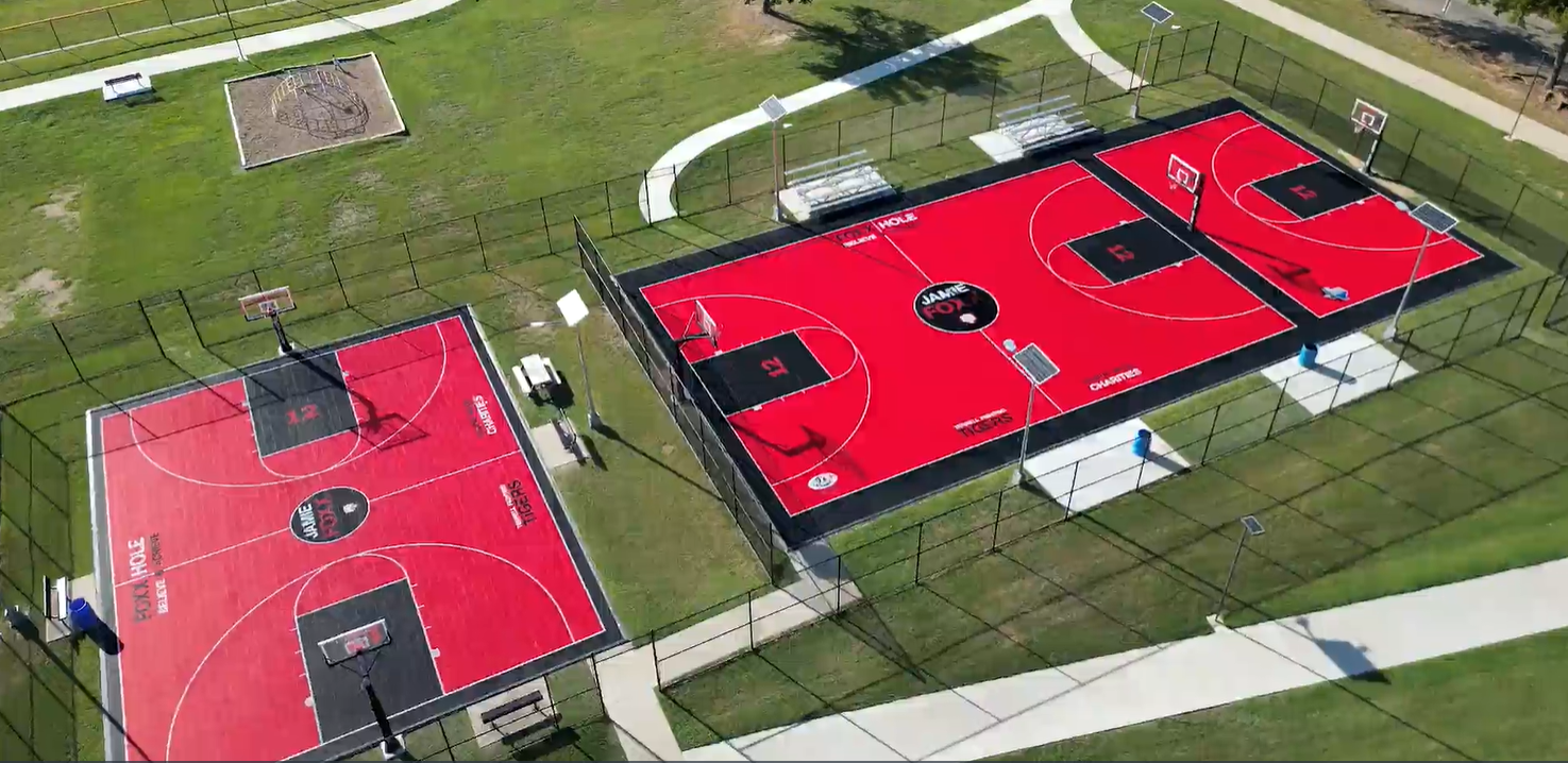 BreezyBBCourtJamieFoxx